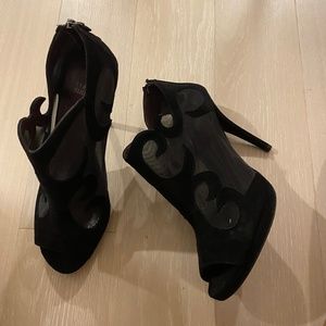 Stuart Weitzman shoes